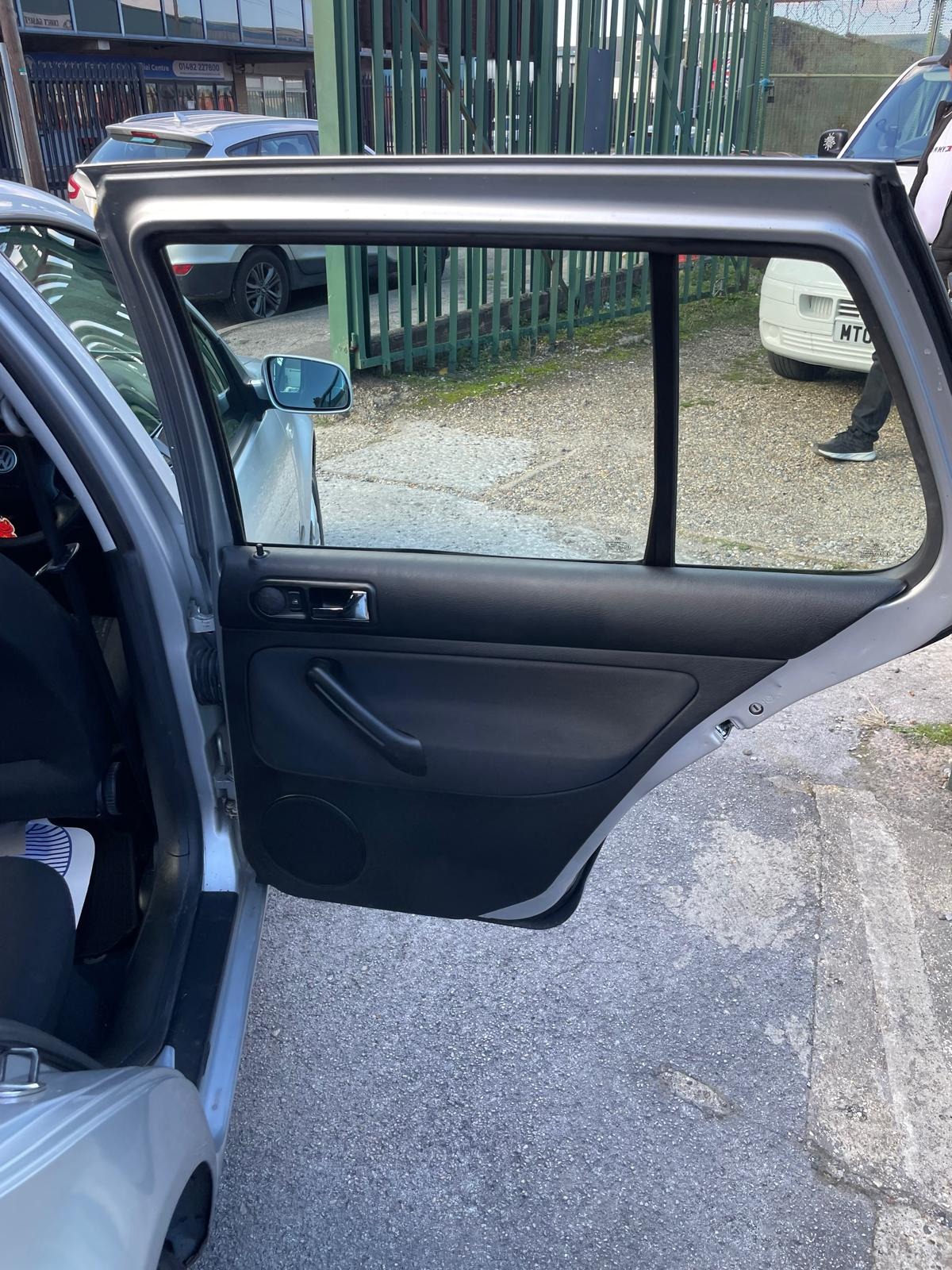 Used Volkswagen Golf 2003 for sale - 76045591: Photo 24