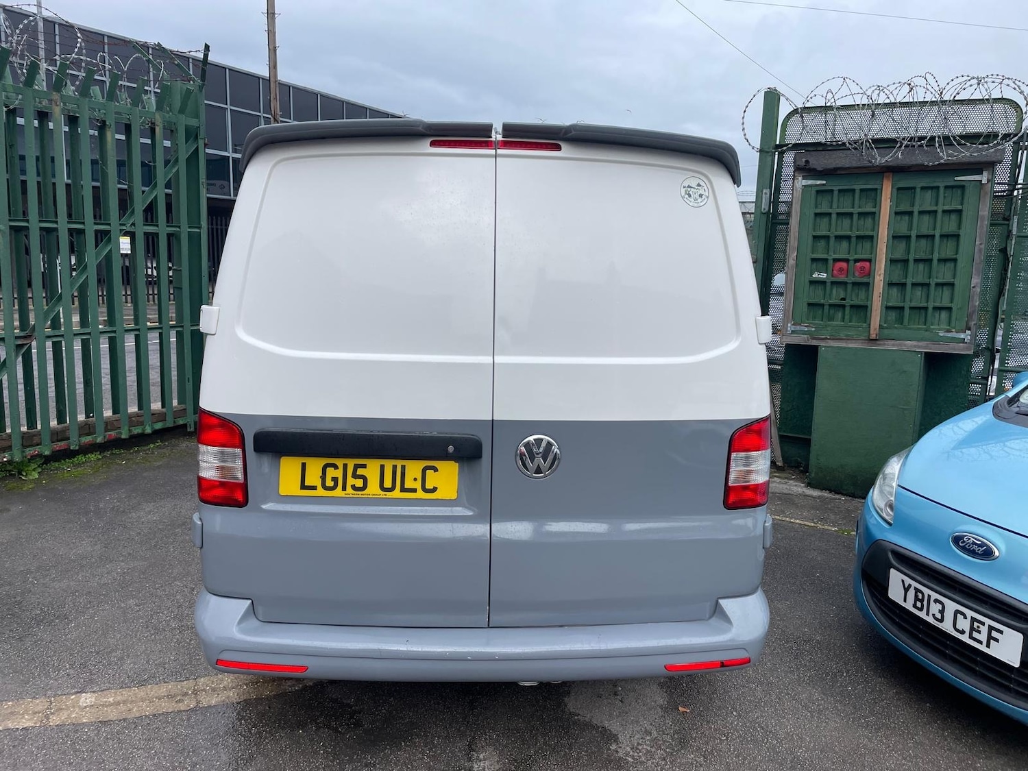 Used Volkswagen Transporter 2015 for sale - 76331122: Photo 3