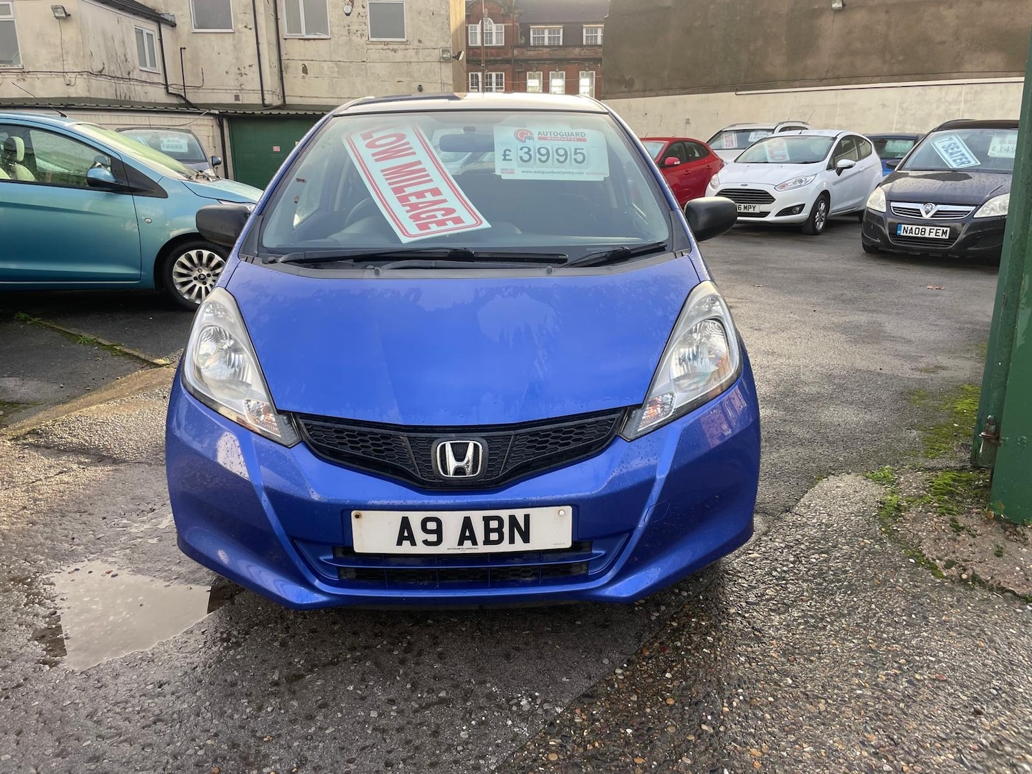 Used Honda Jazz 2012 for sale - 76692634: Photo 2