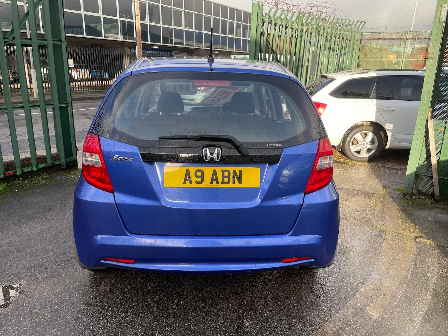 Used Honda Jazz 2012 for sale - 76692634: Photo 4
