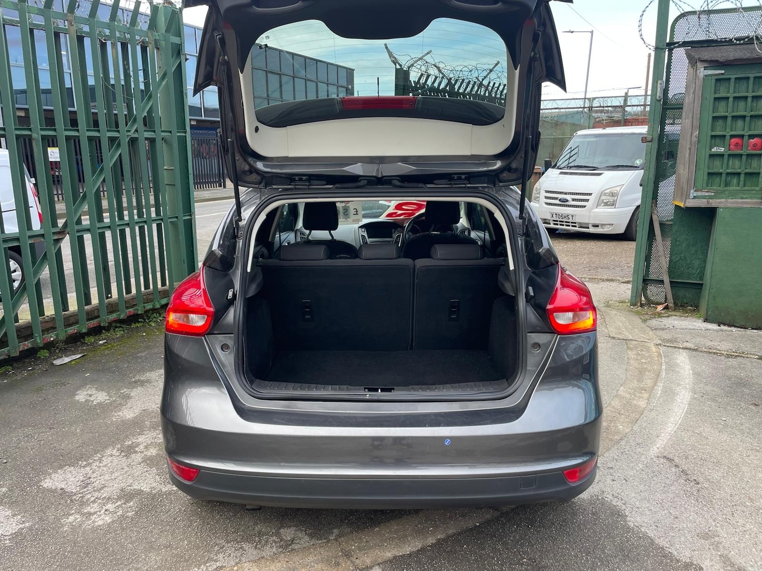 Used Ford Focus 2016 for sale - 77590669: Photo 8