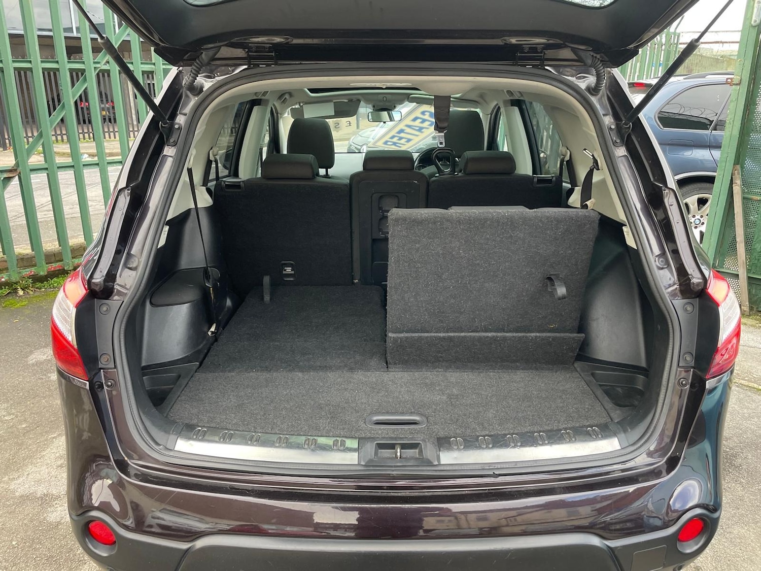 Used Nissan Qashqai+2 2013 for sale - 76951023: Photo 10