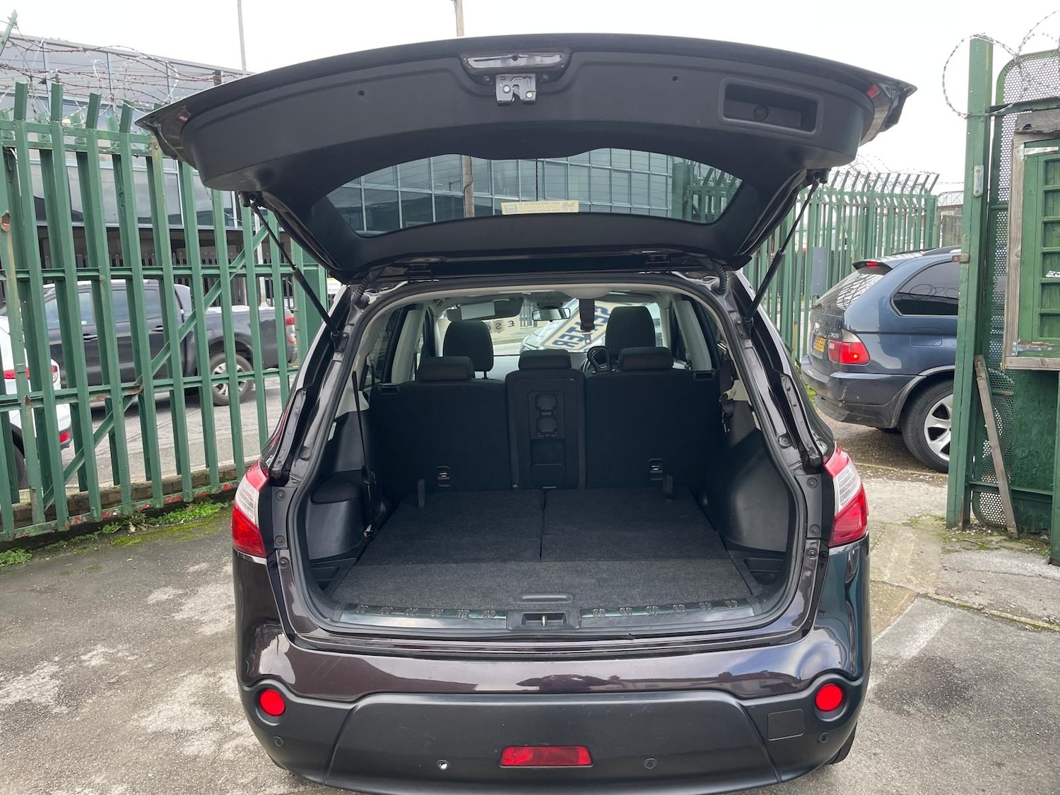 Used Nissan Qashqai+2 2013 for sale - 76951023: Photo 11