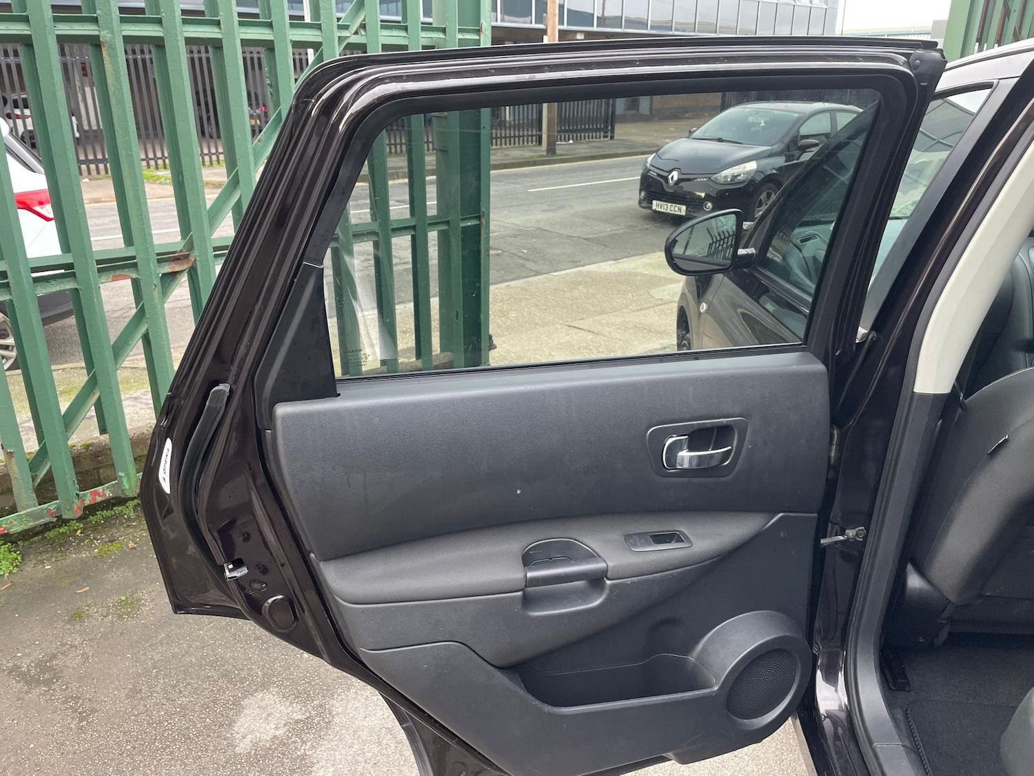 Used Nissan Qashqai+2 2013 for sale - 76951023: Photo 21