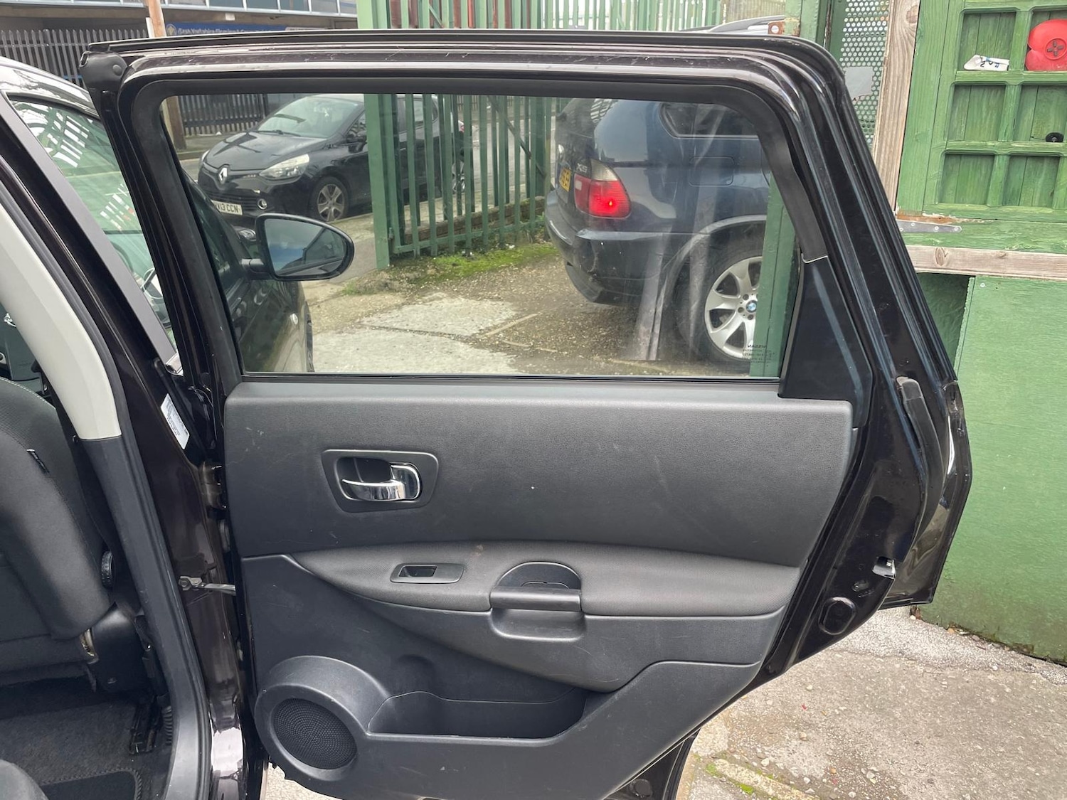 Used Nissan Qashqai+2 2013 for sale - 76951023: Photo 23