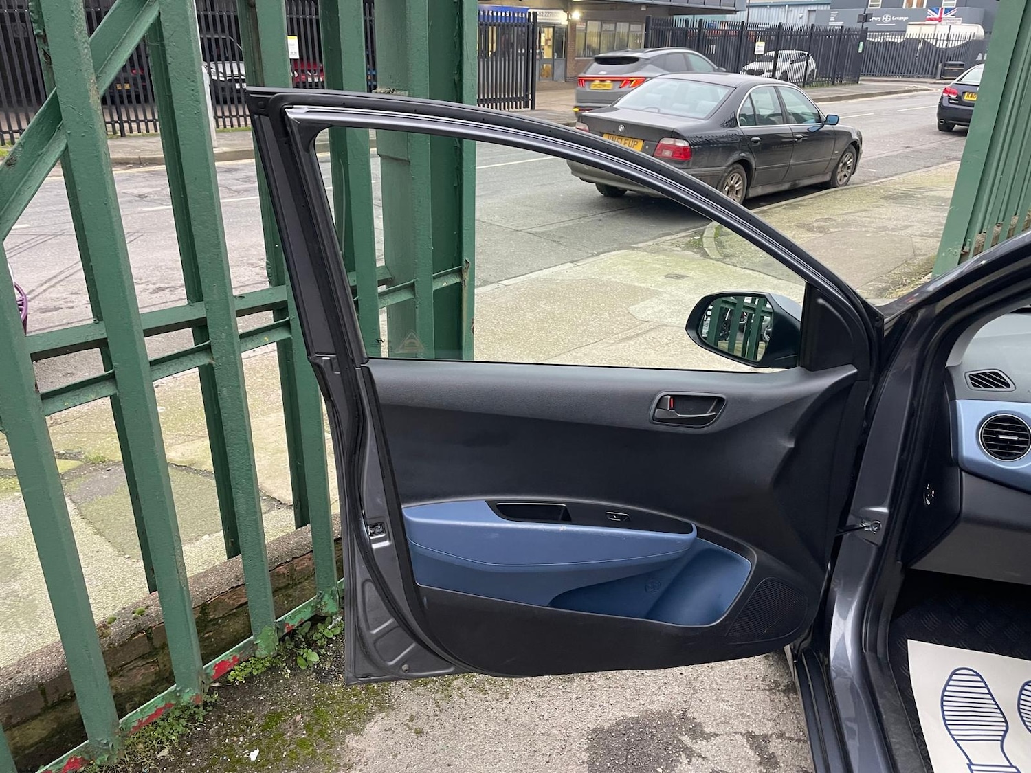 Used Hyundai i10 2014 for sale - 77431347: Photo 15