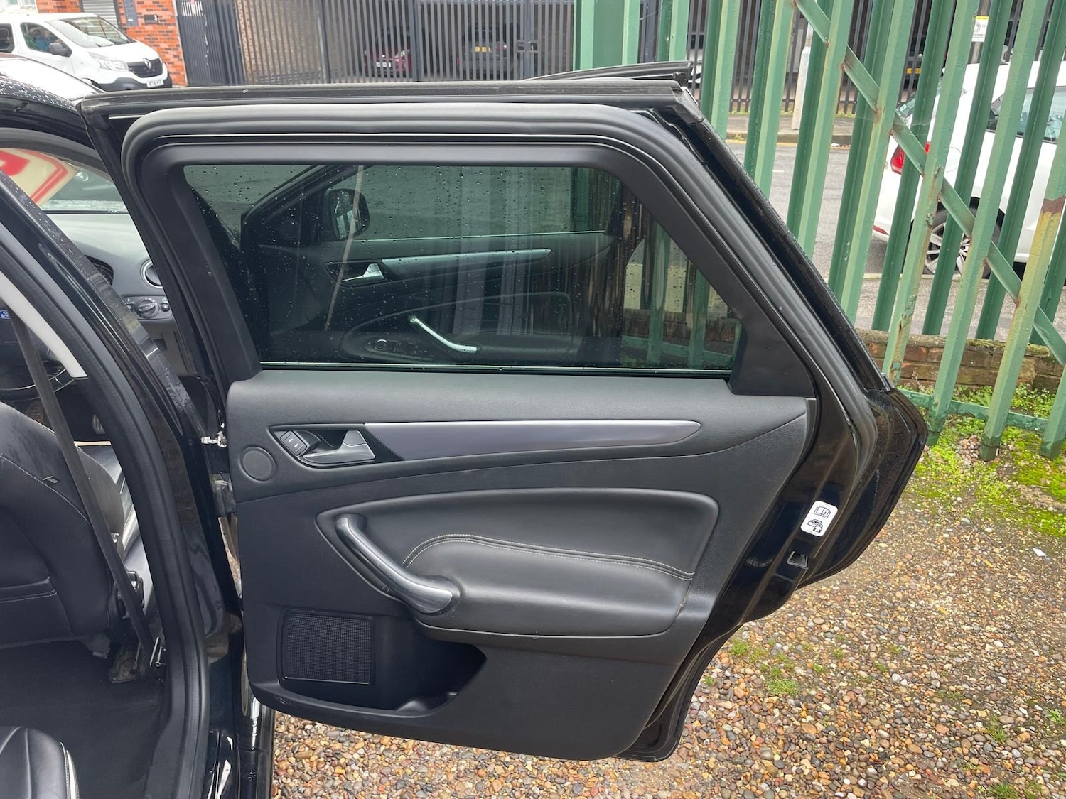 Used Ford Mondeo 2014 for sale - 76374824: Photo 20