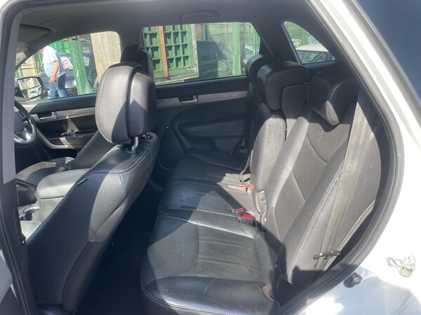 Used Kia Sorento 2011 for sale - 74524575: Photo 18