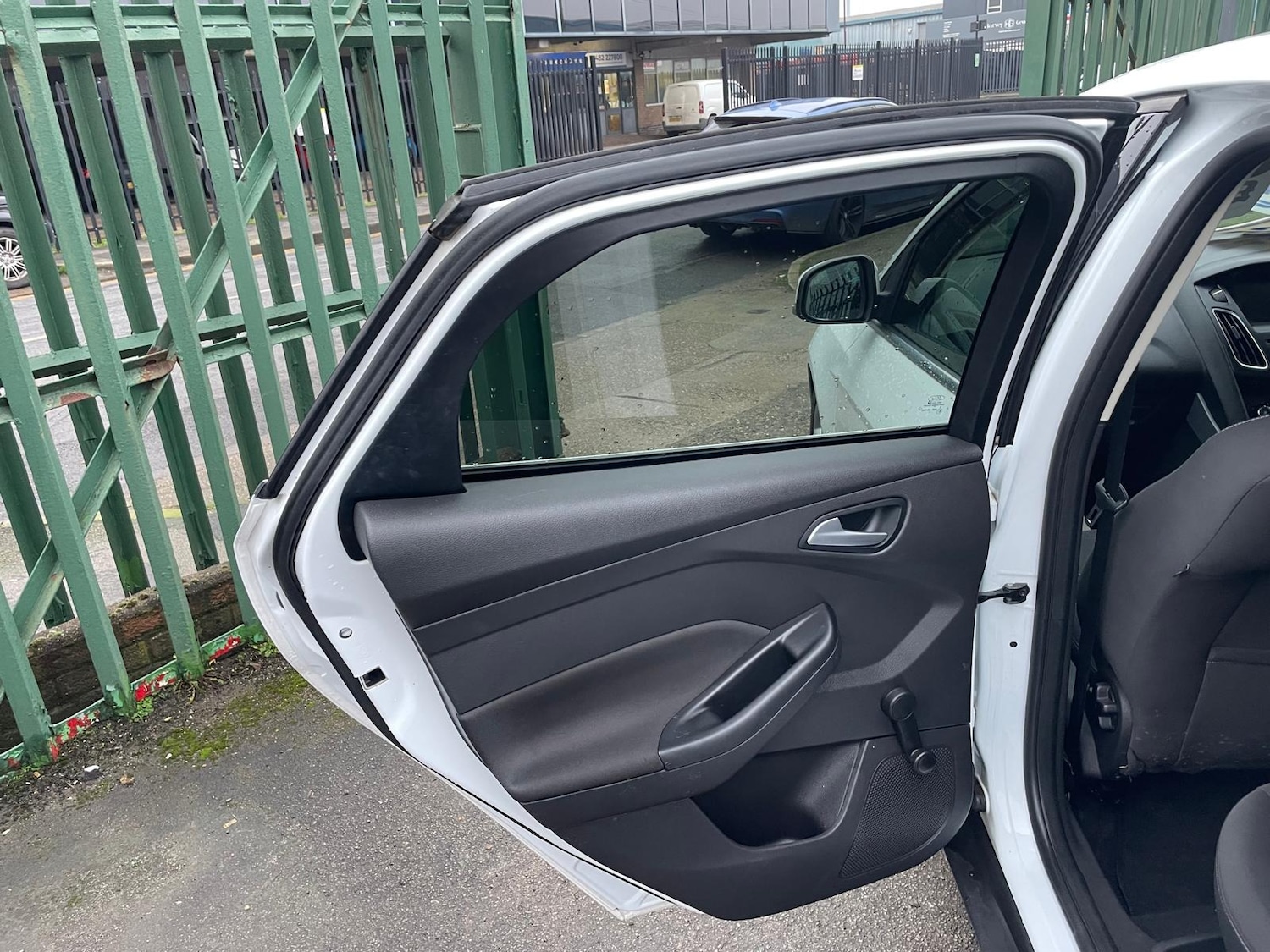 Used Ford Focus 2015 for sale - 77438532: Photo 18