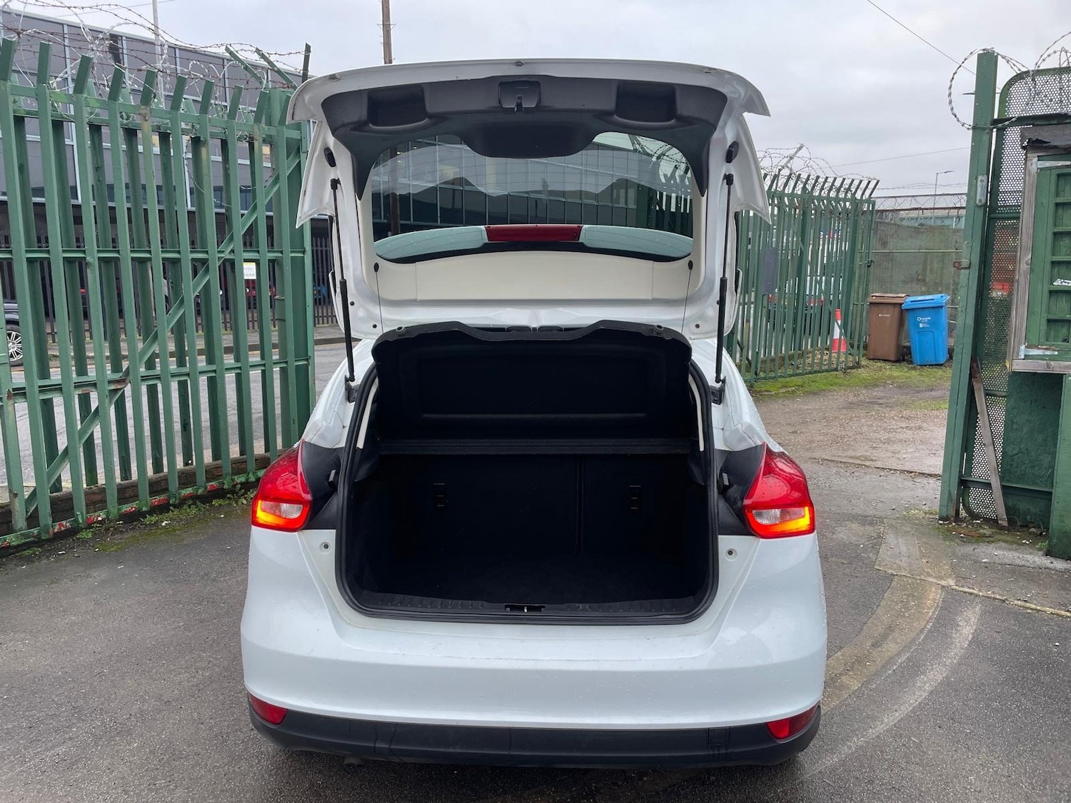 Used Ford Focus 2015 for sale - 77438532: Photo 6