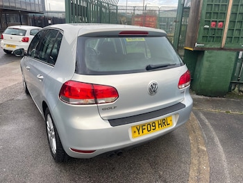 Used Volkswagen Golf 2009 for sale - 76710439: Photo