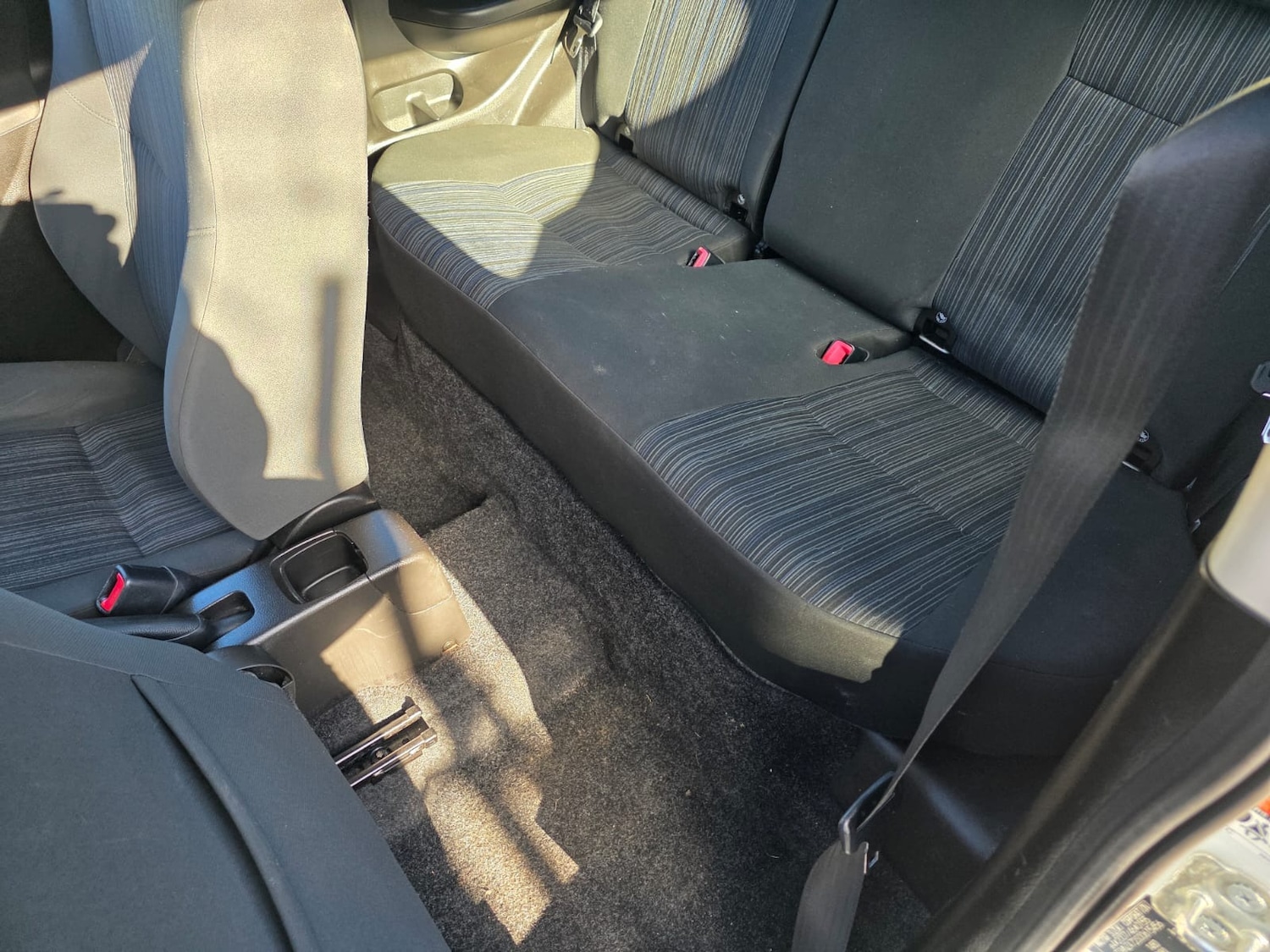 Used Suzuki Swift 2015 for sale - 76067185: Photo 10