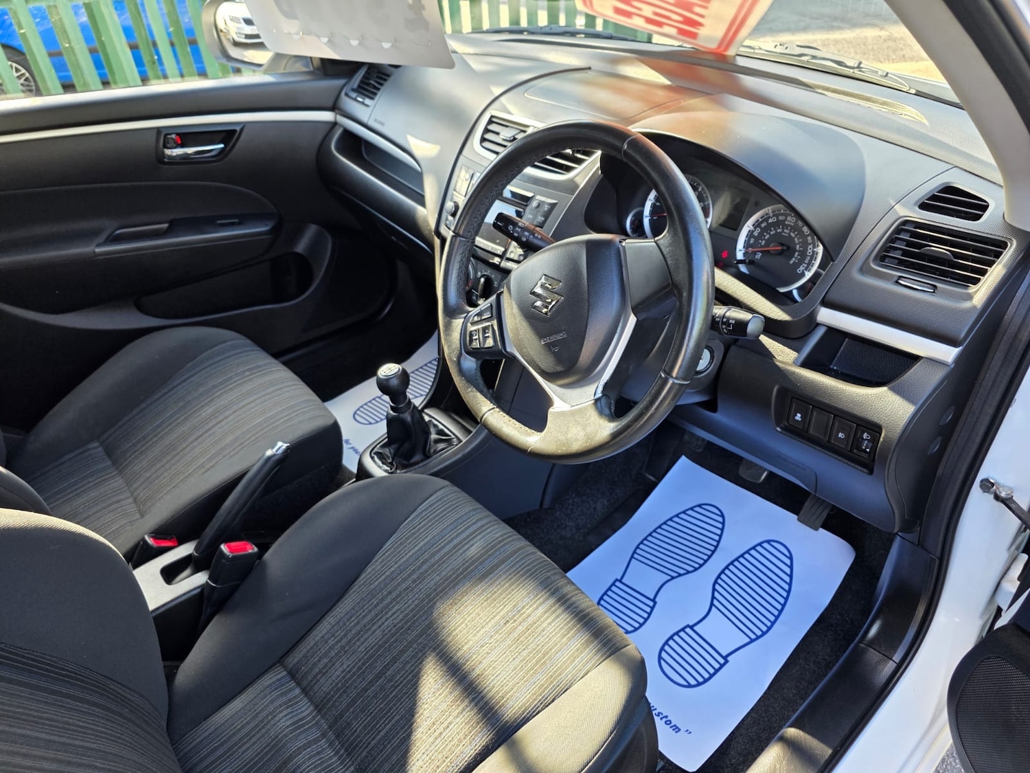 Used Suzuki Swift 2015 for sale - 76067185: Photo 11