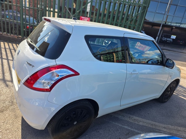 Used Suzuki Swift 2015 for sale - 76067185: Photo 15