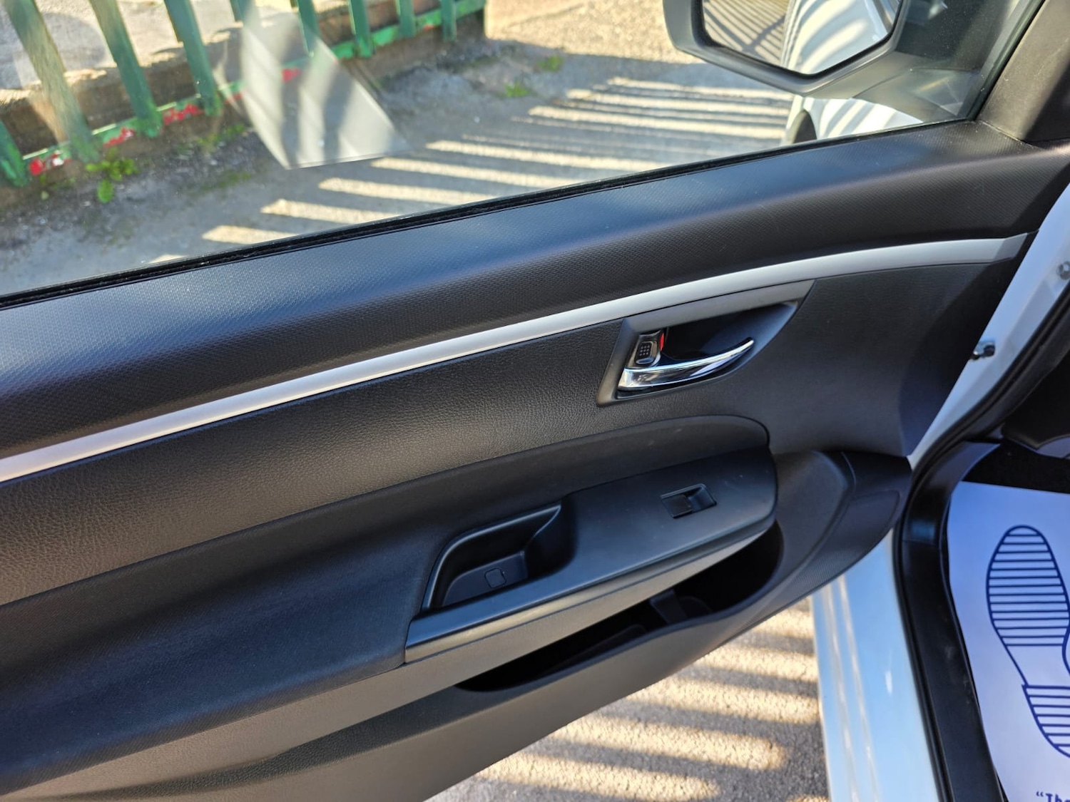 Used Suzuki Swift 2015 for sale - 76067185: Photo 5