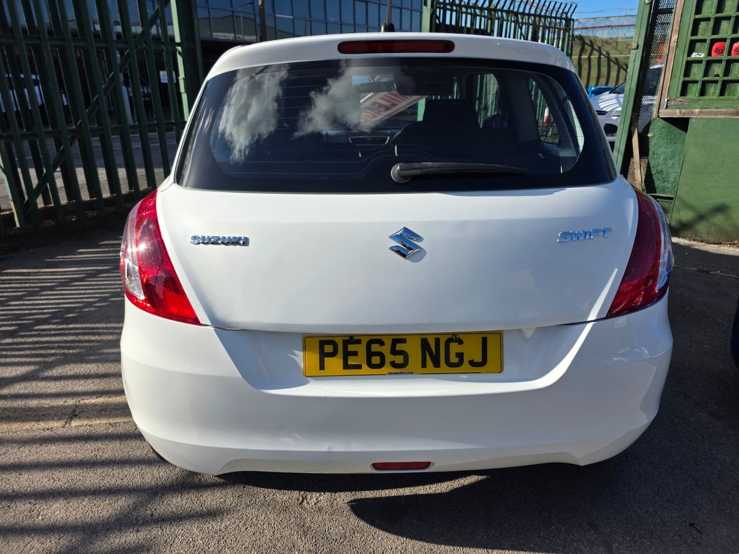 Used Suzuki Swift 2015 for sale - 76067185: Photo 6