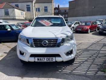 Used Nissan Navara 2017 for sale - 74783346: Photo