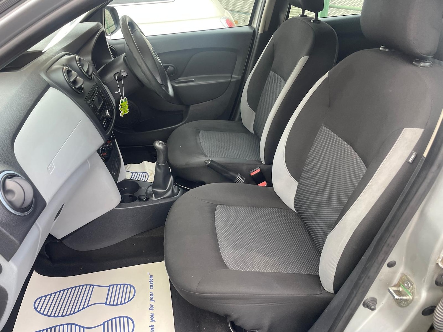 Used Dacia Sandero 2014 for sale - 76935428: Photo 18