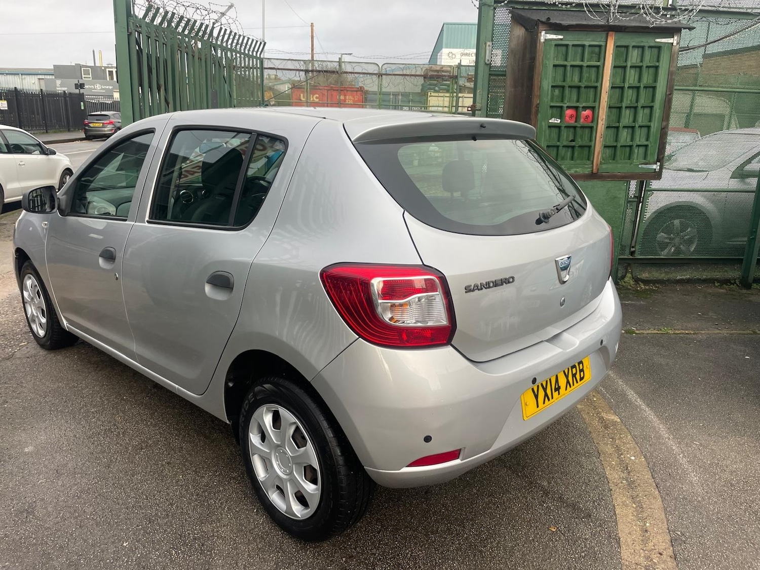 Used Dacia Sandero 2014 for sale - 76935428: Photo 4