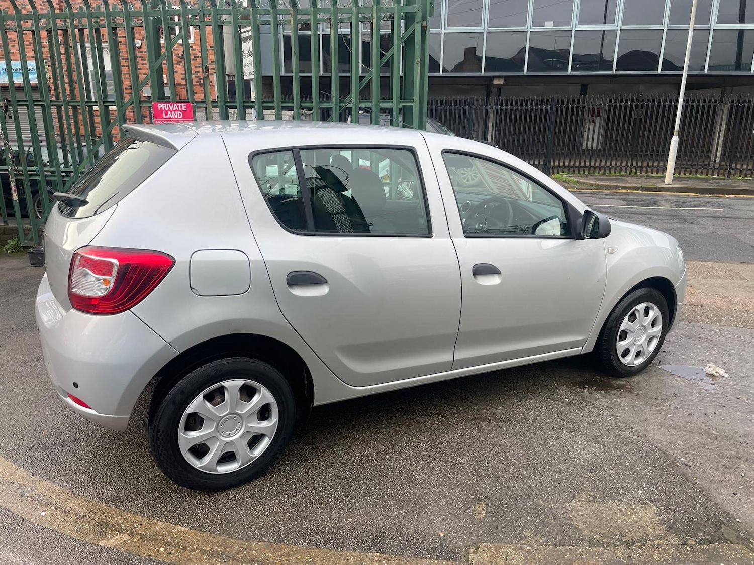 Used Dacia Sandero 2014 for sale - 76935428: Photo 7