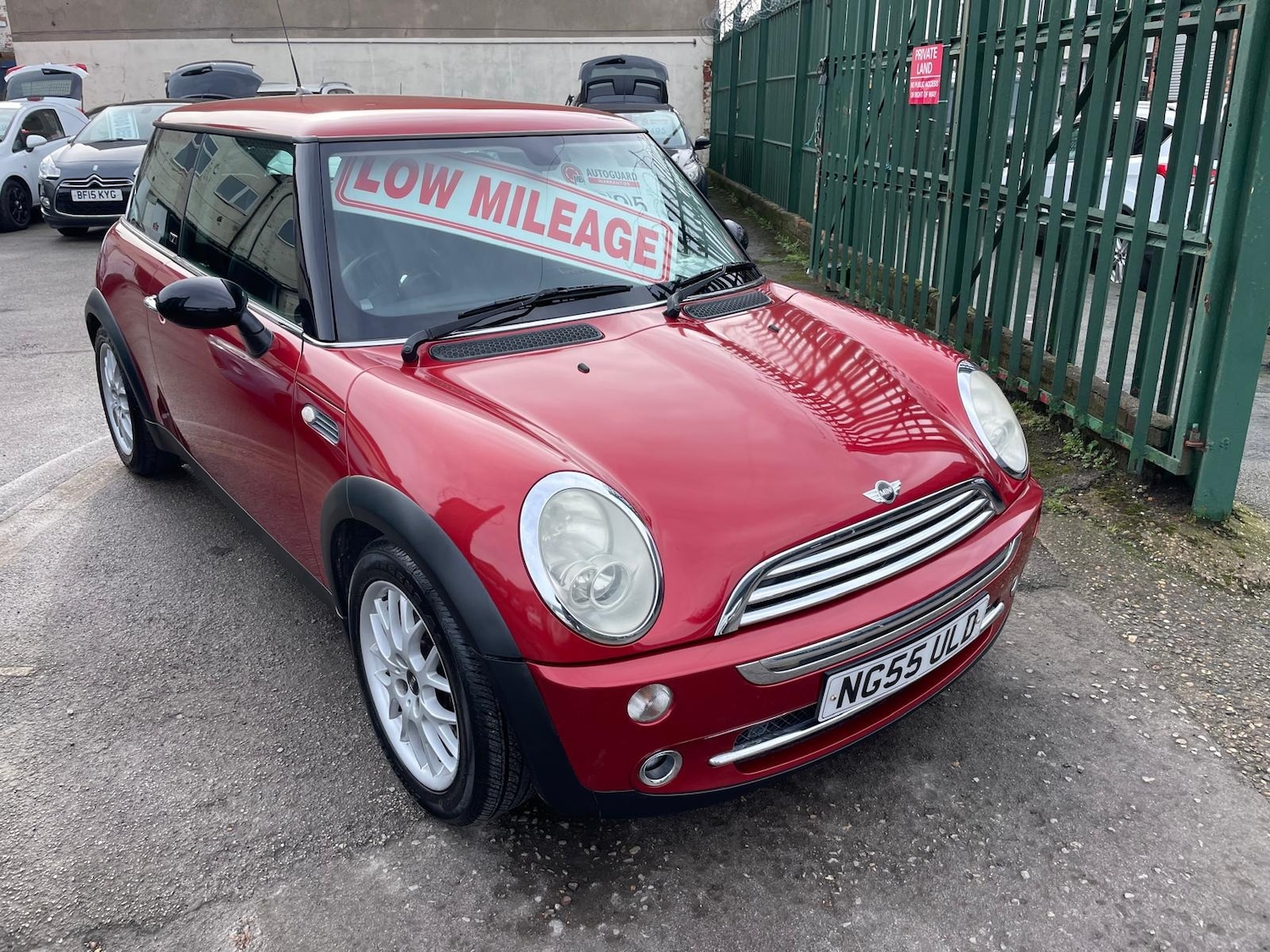 Used MINI Hatch 2005 for sale - 77629415: Photo 2