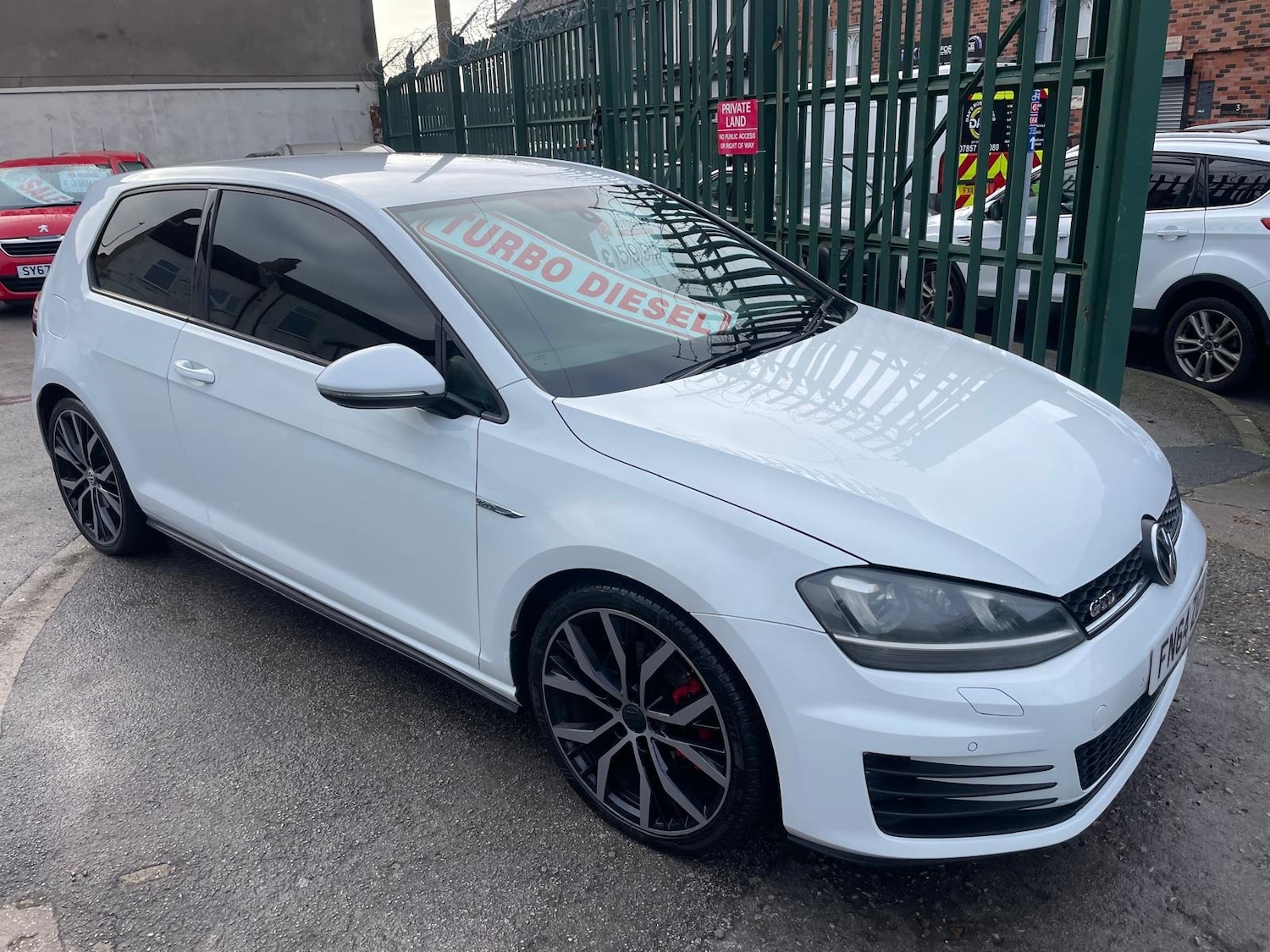 Used Volkswagen Golf 2014 for sale - 77135963: Photo 8