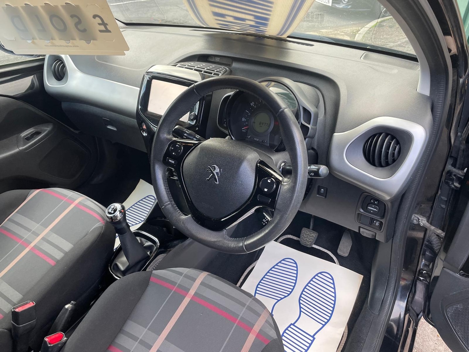 Used Peugeot 108 2015 for sale - 76582995: Photo 9