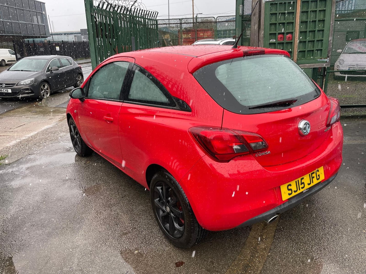 Used Vauxhall Corsa 2015 for sale - 76627373: Photo 3