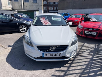 Used Volvo V40 2014 for sale - 79446447: Photo