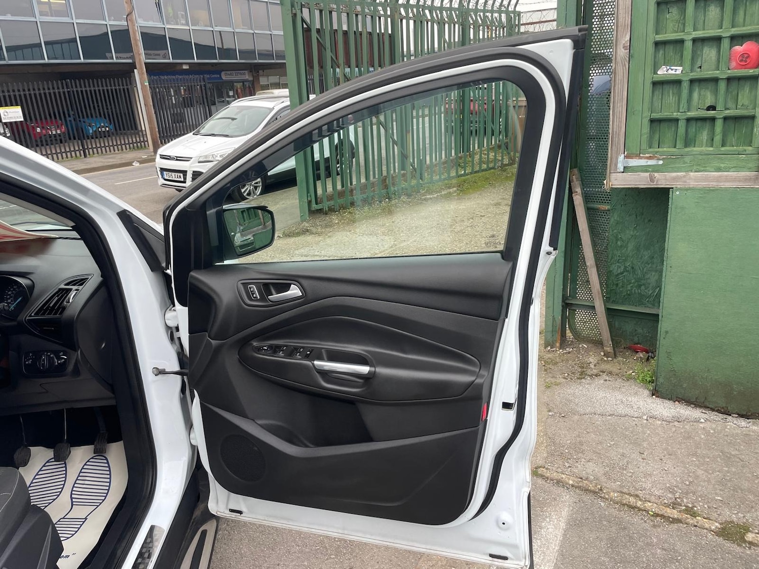 Used Ford Kuga 2014 for sale - 77997561: Photo 13