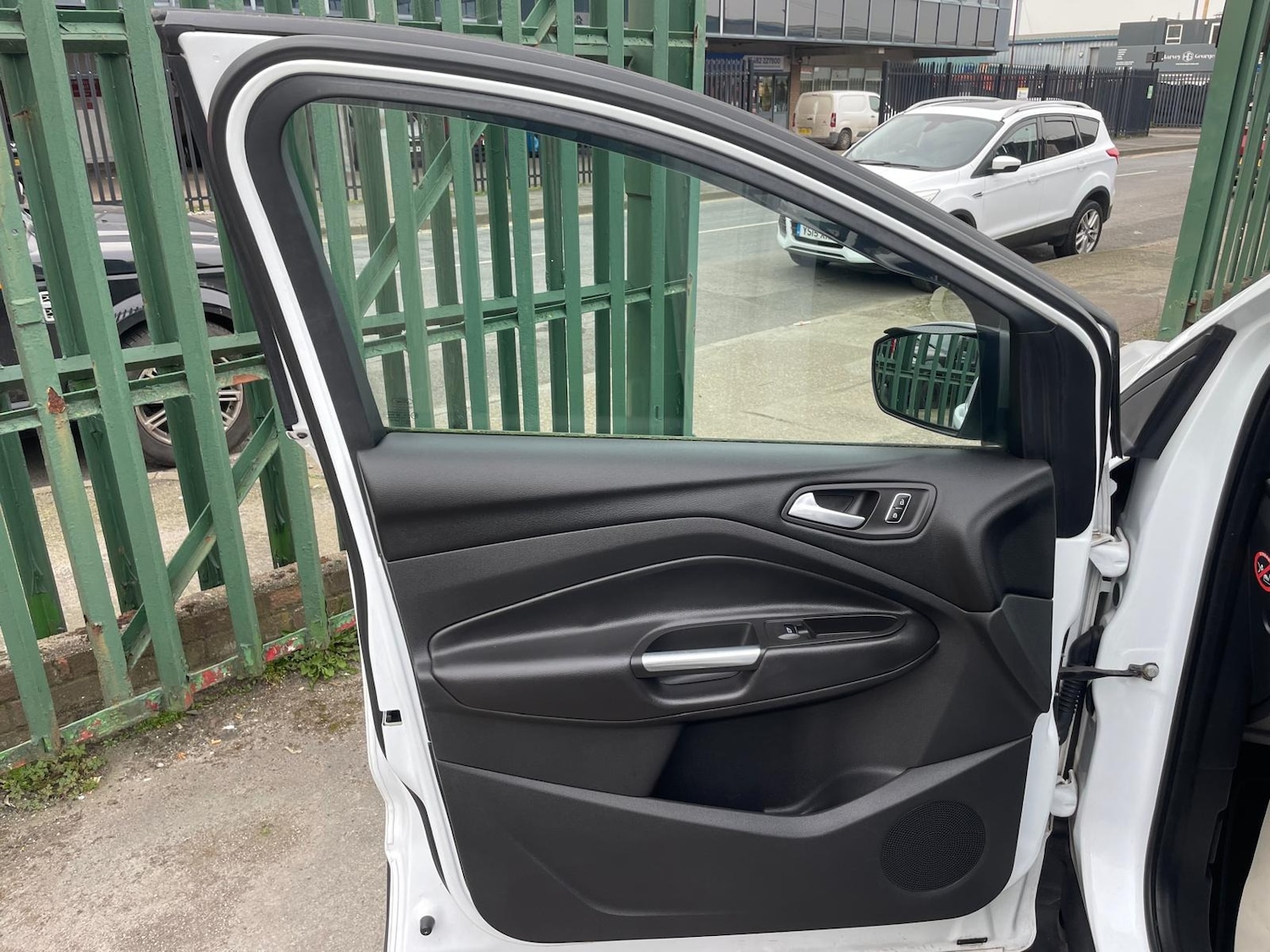 Used Ford Kuga 2014 for sale - 77997561: Photo 17