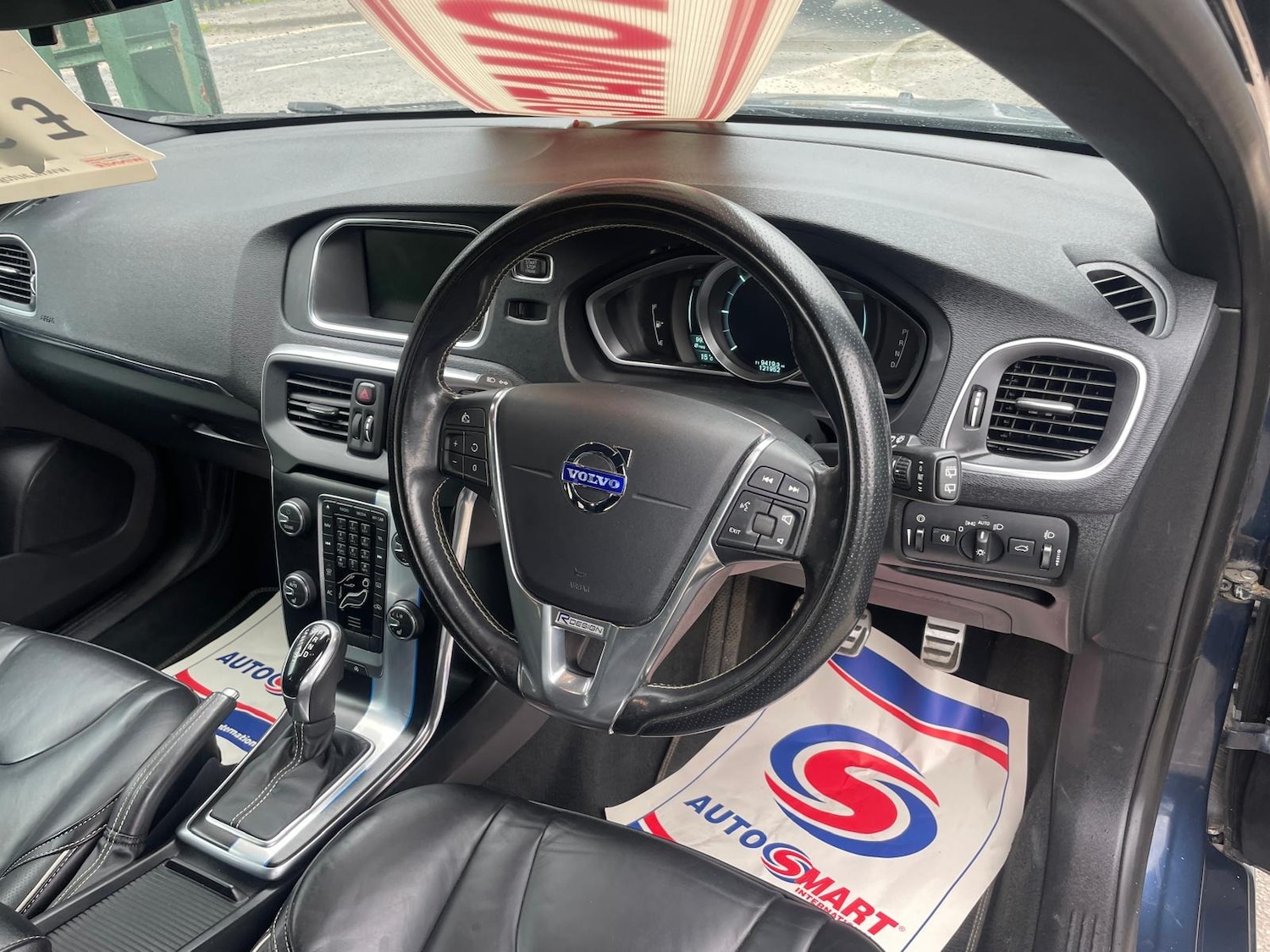 Used Volvo V40 2013 for sale - 78210497: Photo 10