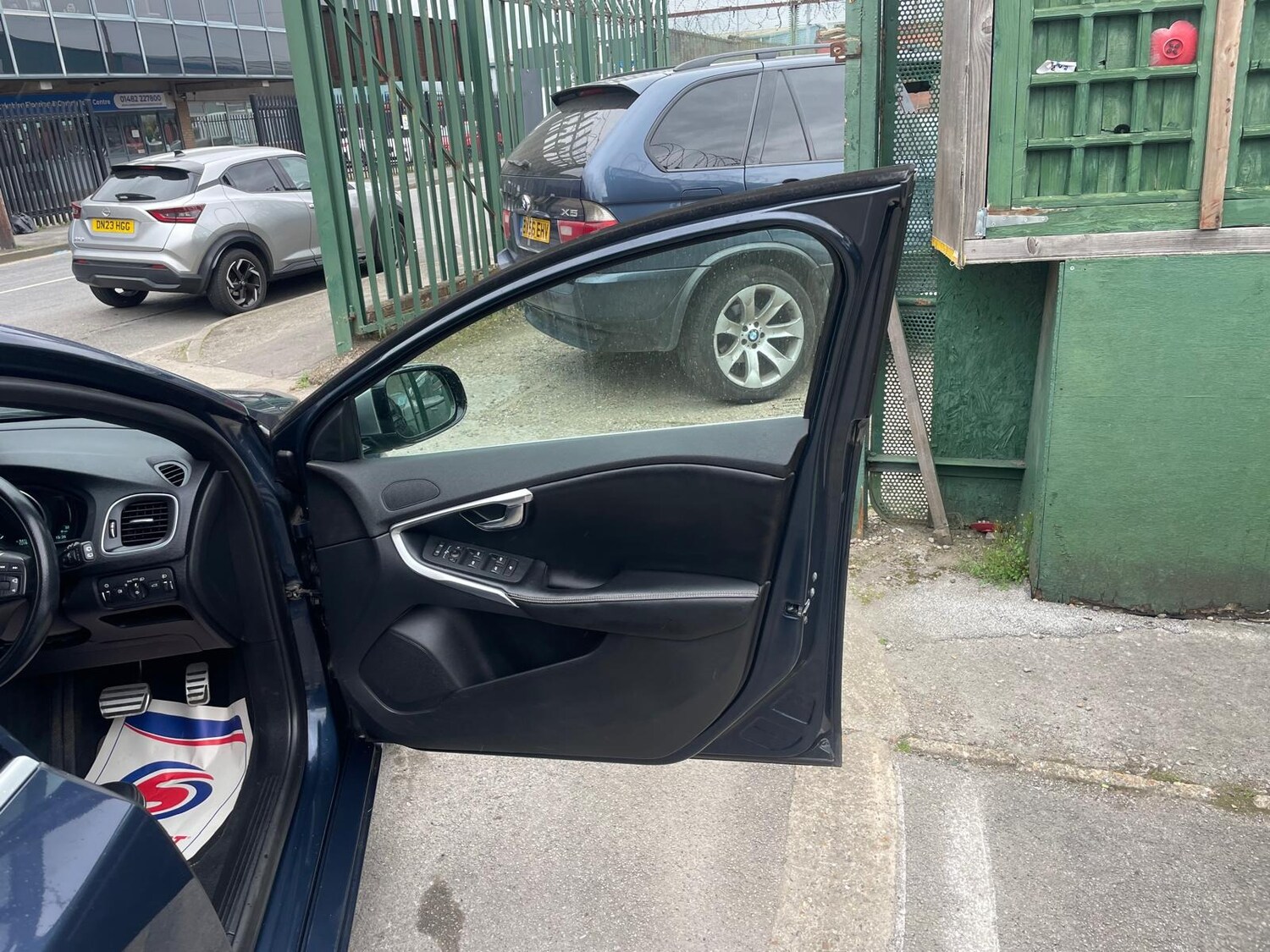 Used Volvo V40 2013 for sale - 78210497: Photo 11