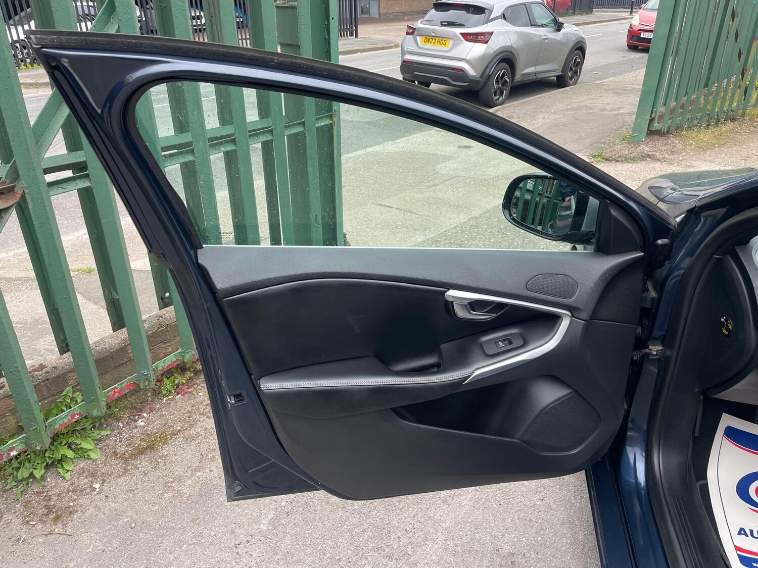 Used Volvo V40 2013 for sale - 78210497: Photo 15