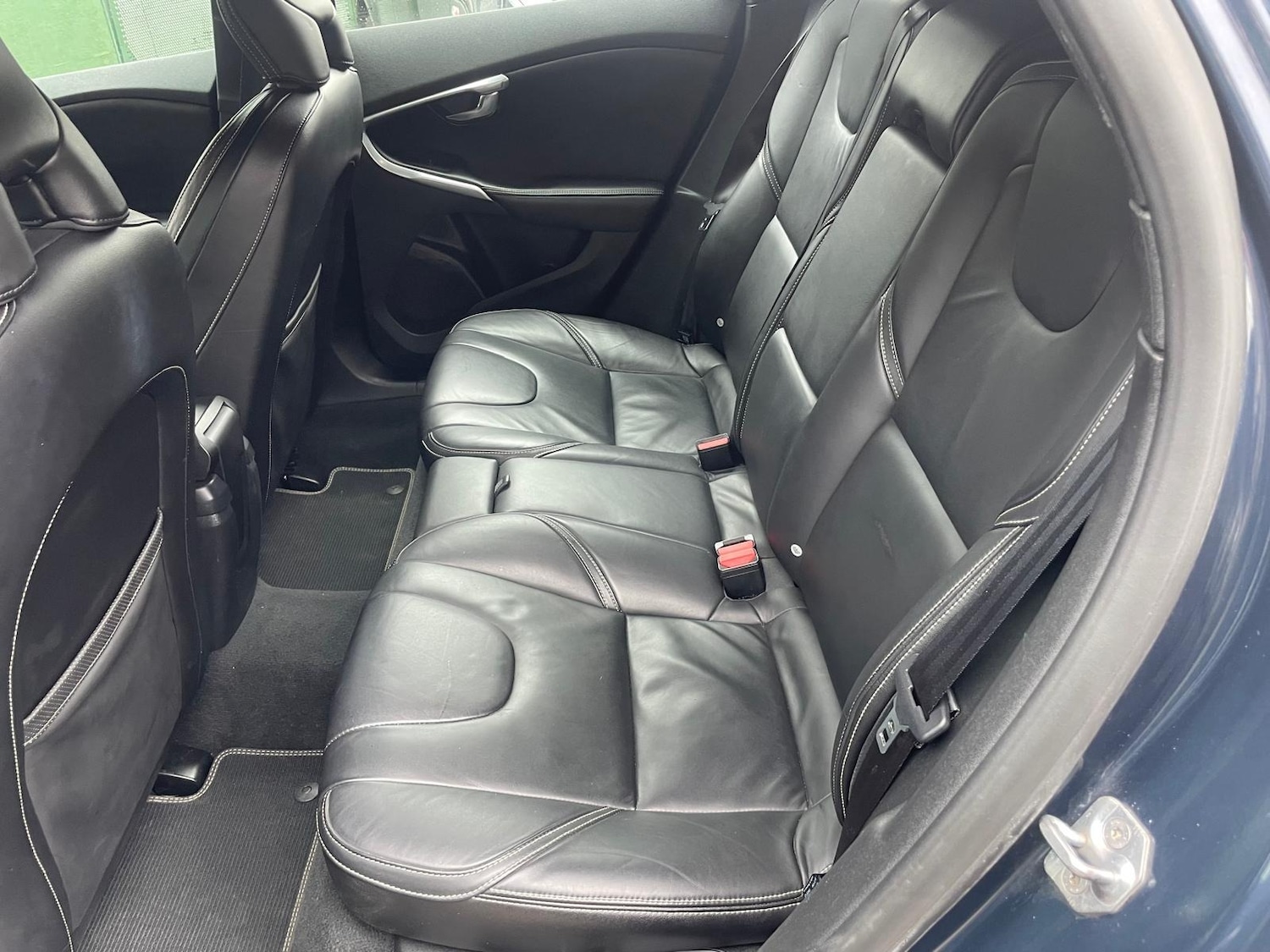 Used Volvo V40 2013 for sale - 78210497: Photo 17