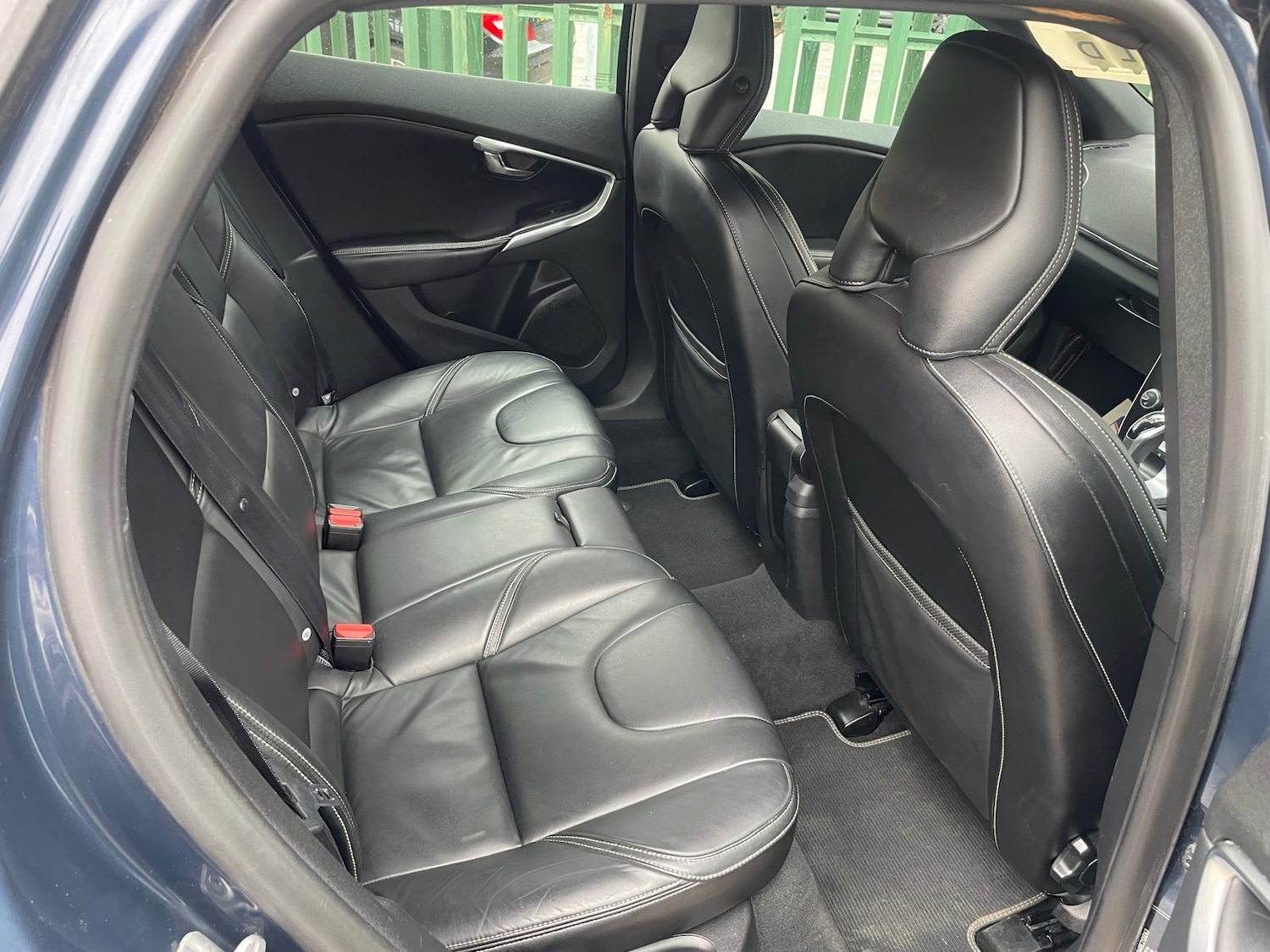 Used Volvo V40 2013 for sale - 78210497: Photo 19