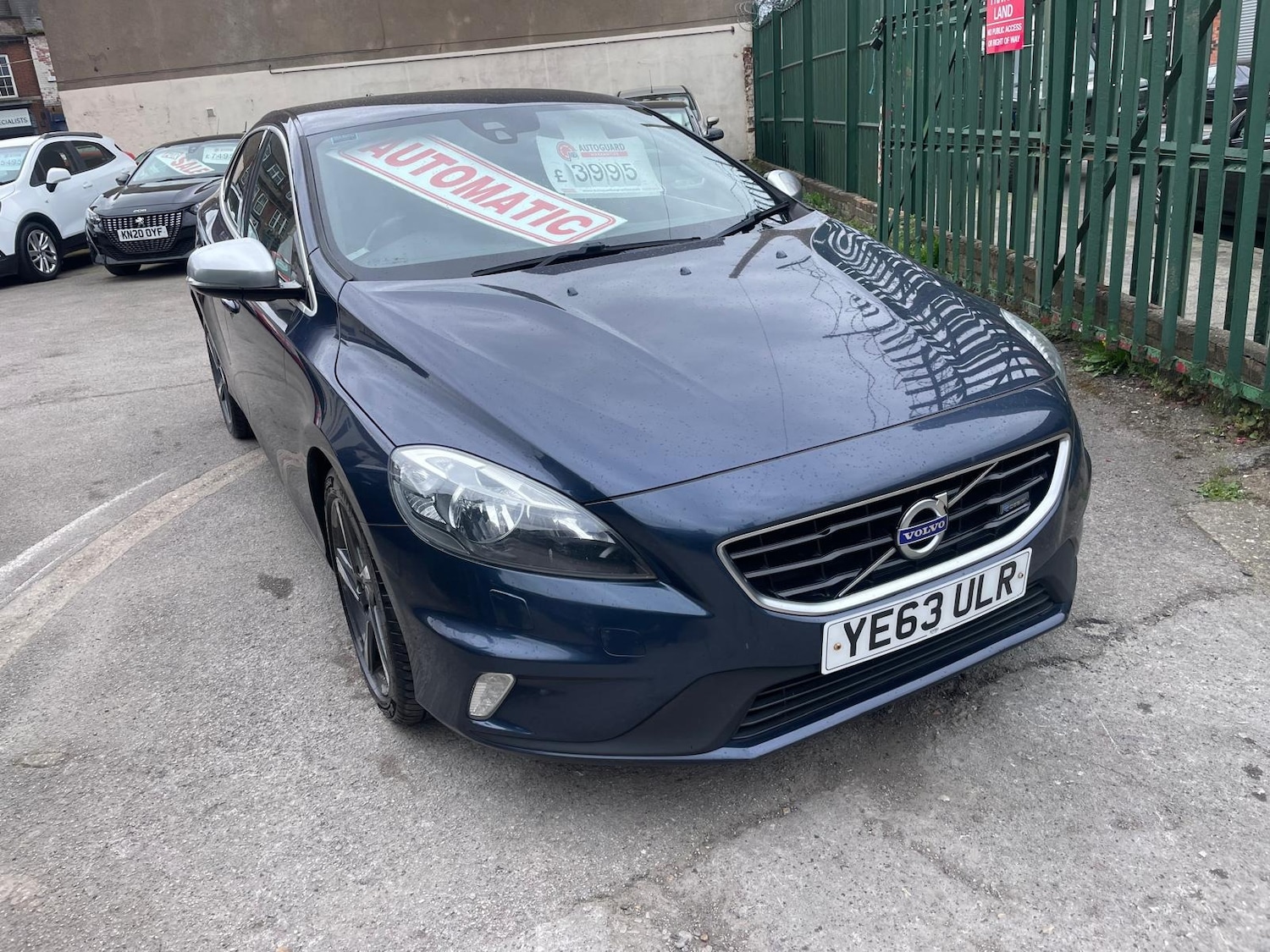 Used Volvo V40 2013 for sale - 78210497: Photo 2