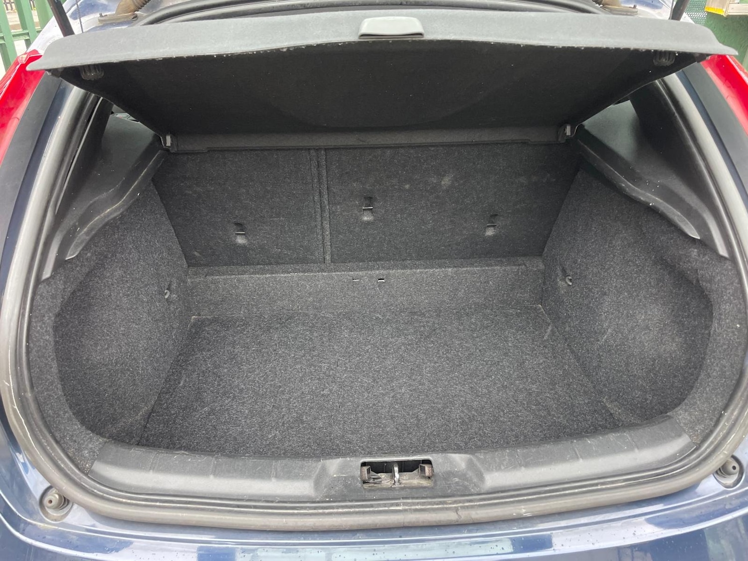 Used Volvo V40 2013 for sale - 78210497: Photo 6