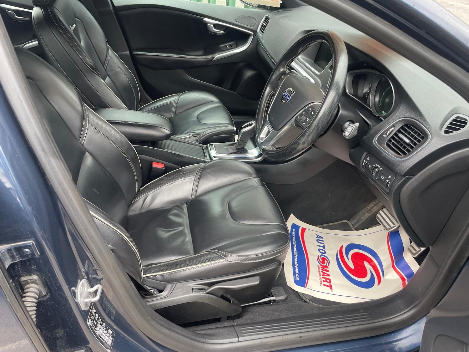 Used Volvo V40 2013 for sale - 78210497: Photo 9