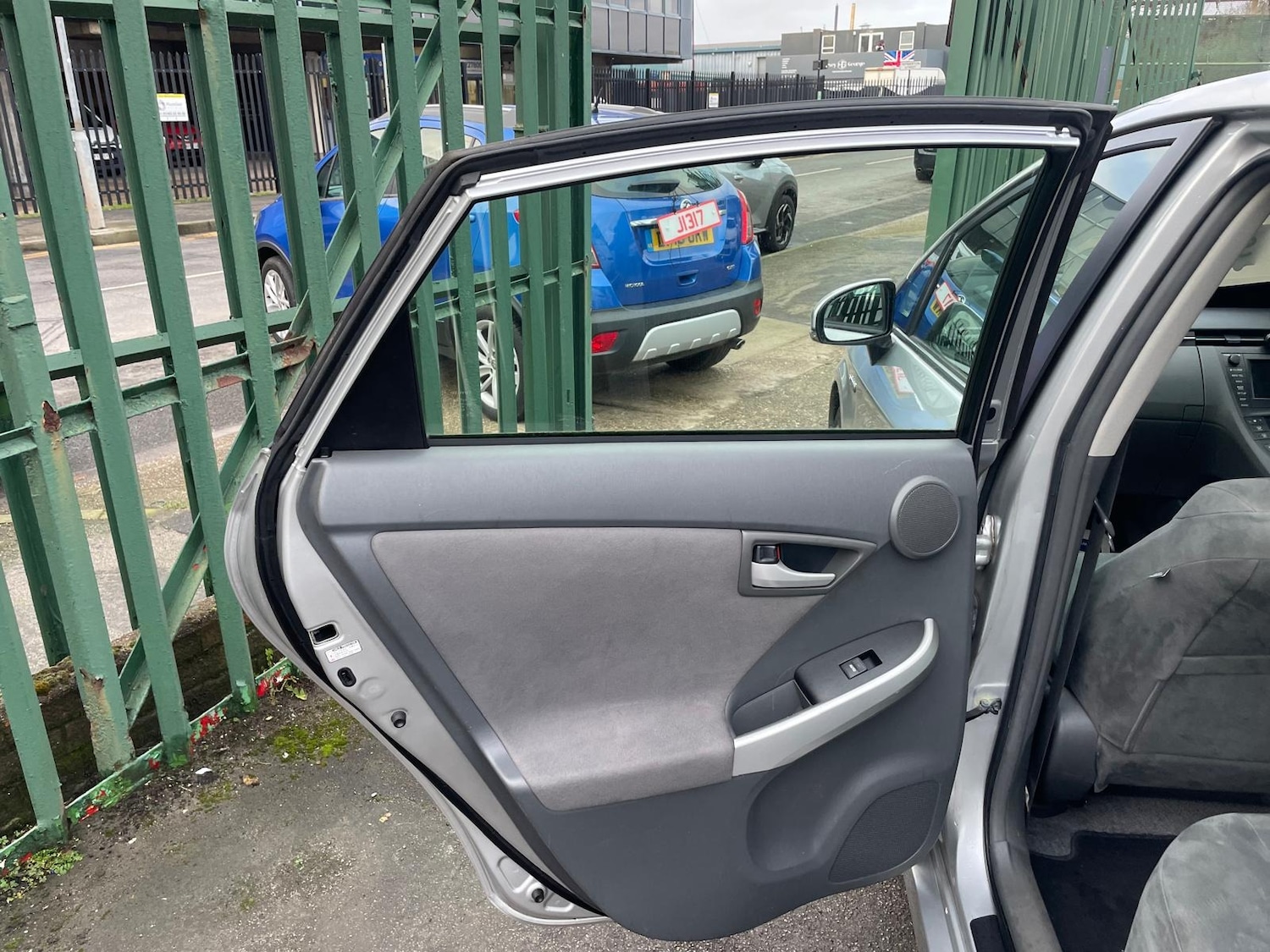 Used Toyota Prius 2010 for sale - 77370762: Photo 20