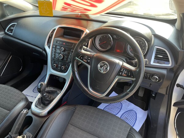 Used Vauxhall Astra GTC 2013 for sale - 72377363: Photo 13