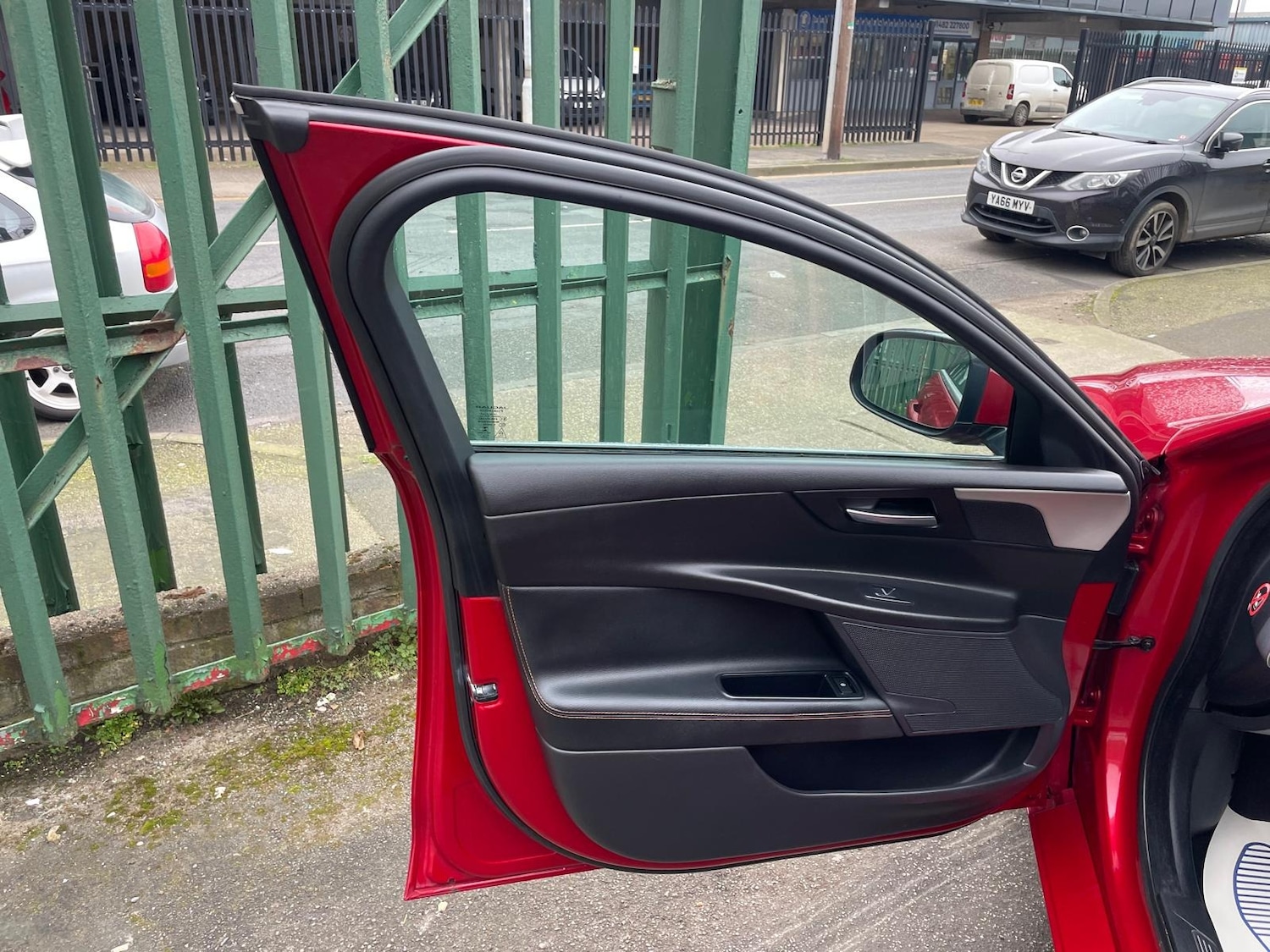 Used Jaguar XE 2016 for sale - 77796805: Photo 17