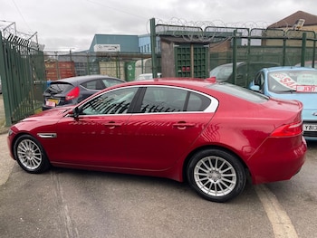 Used Jaguar XE 2016 for sale - 77796805: Photo