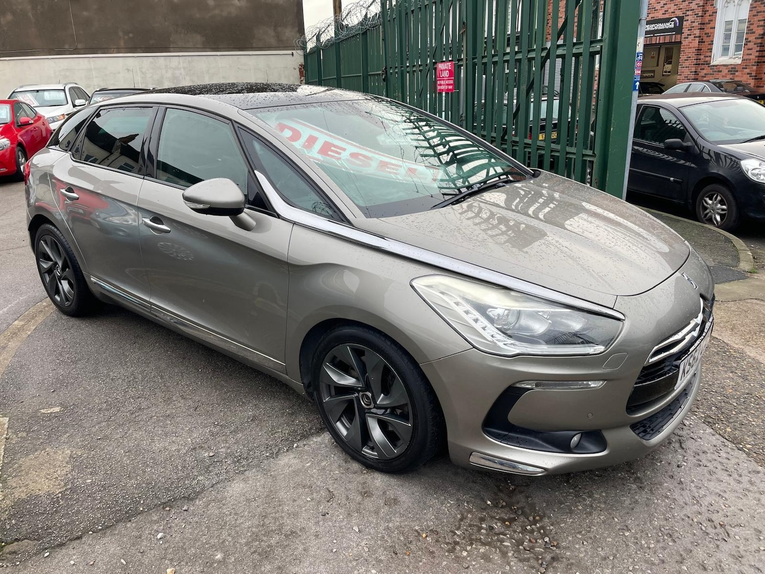 Used Citroen DS5 2013 for sale - 76709695: Photo 16