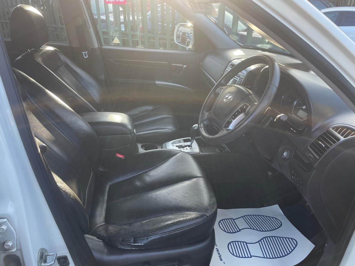 Used Hyundai Santa Fe 2011 for sale - 77775108: Photo 17