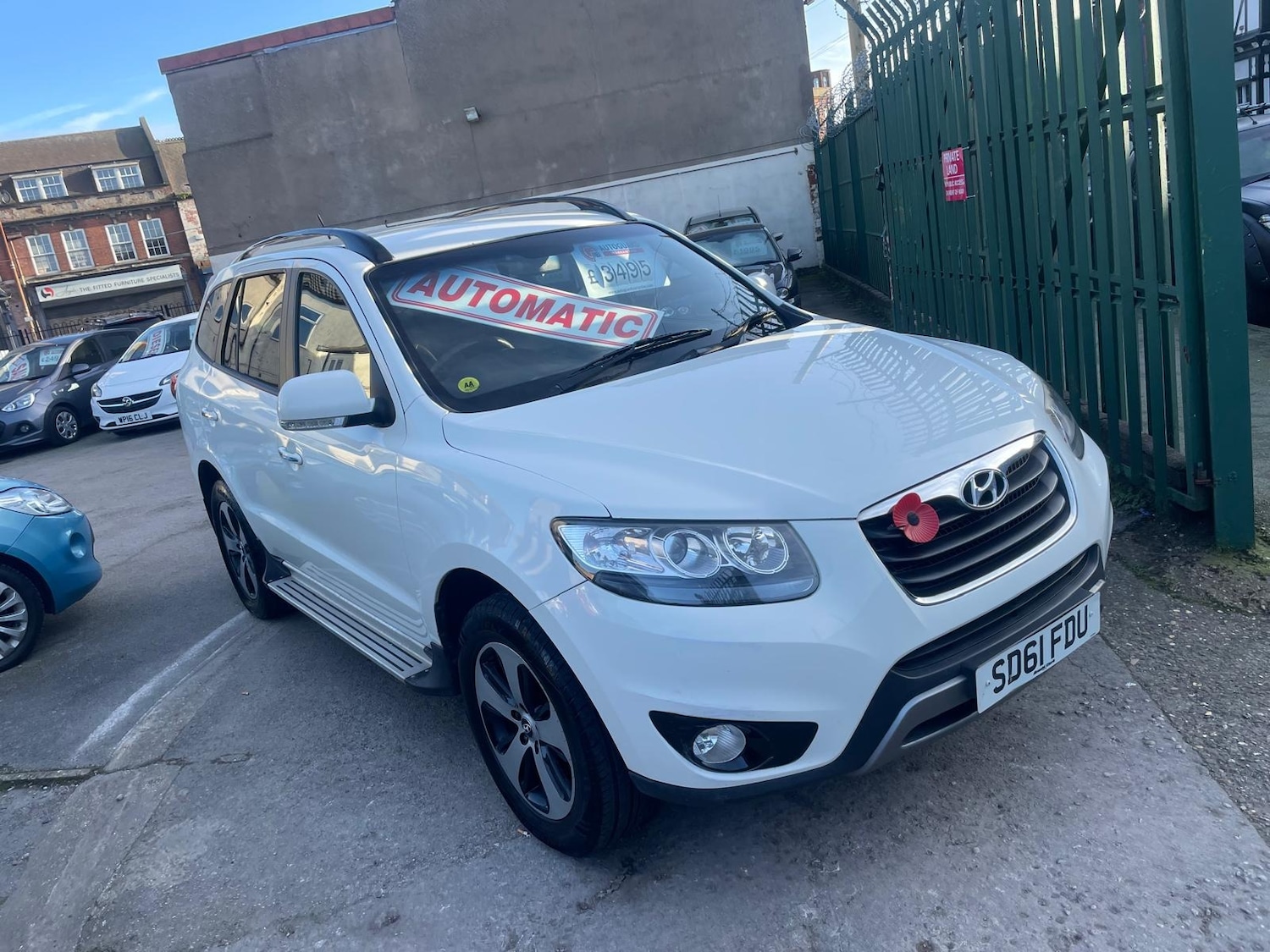 Used Hyundai Santa Fe 2011 for sale - 77775108: Photo 2