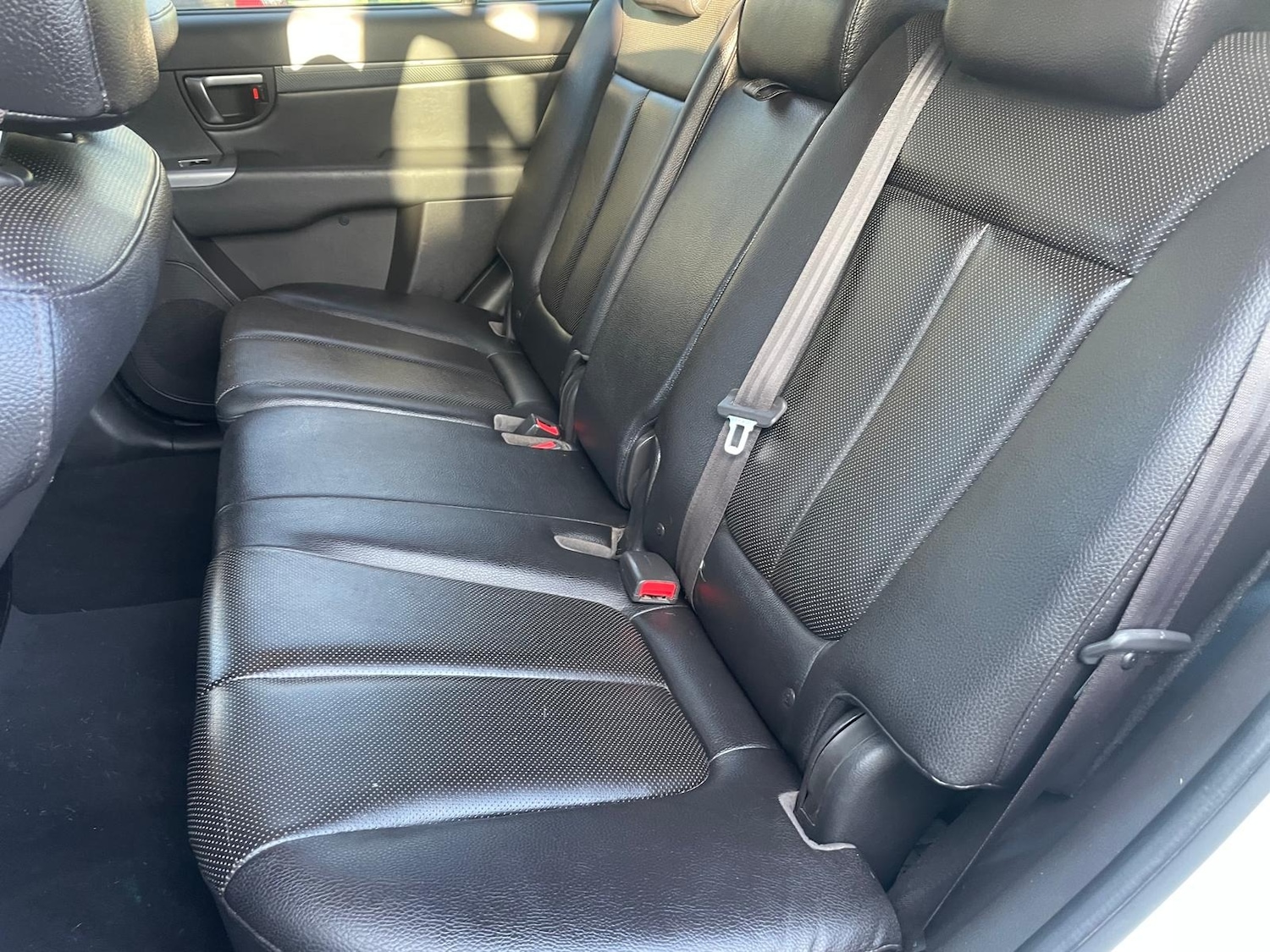 Used Hyundai Santa Fe 2011 for sale - 77775108: Photo 8