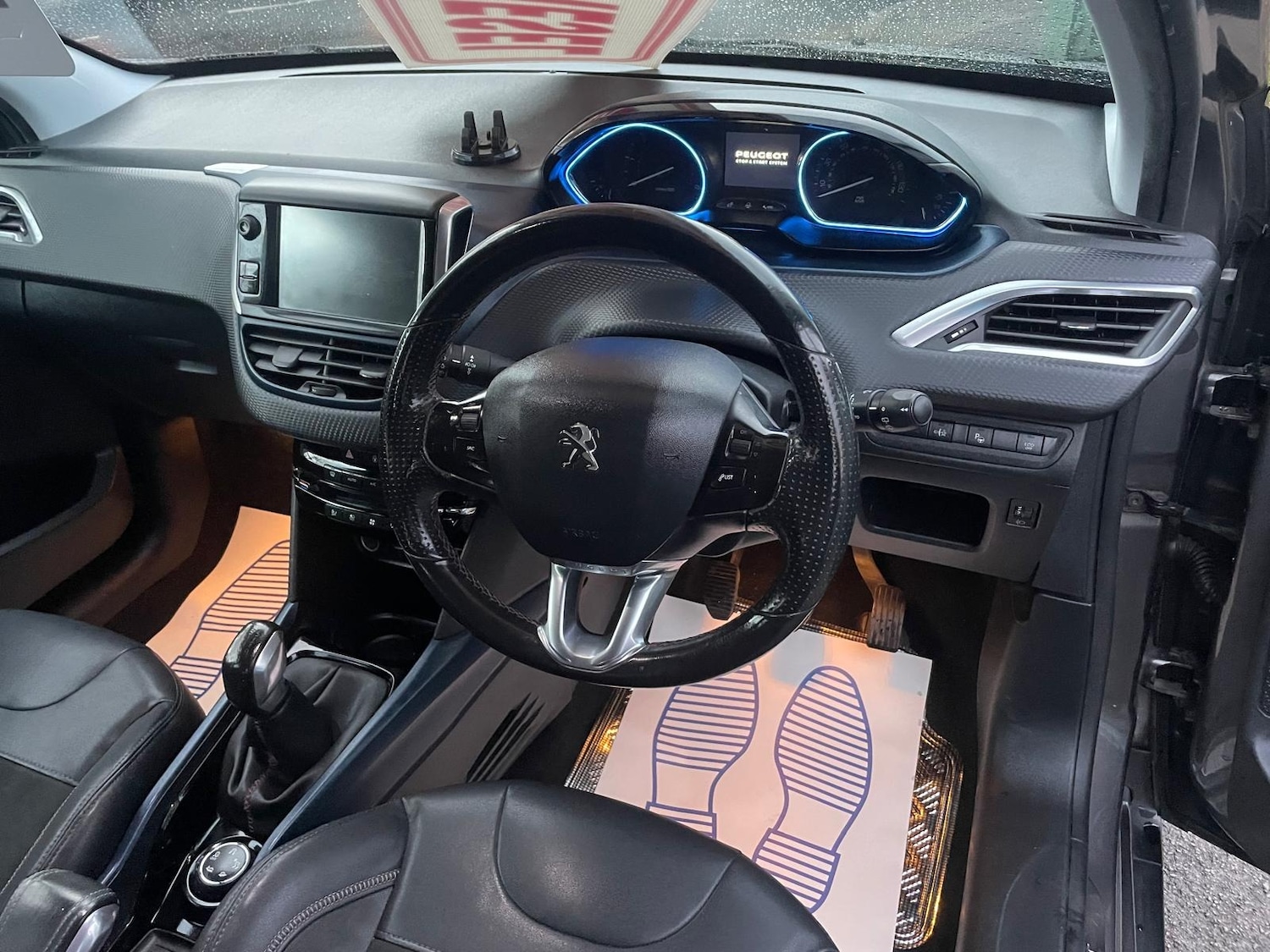 Used Peugeot 2008 2015 for sale - 76686692: Photo 12