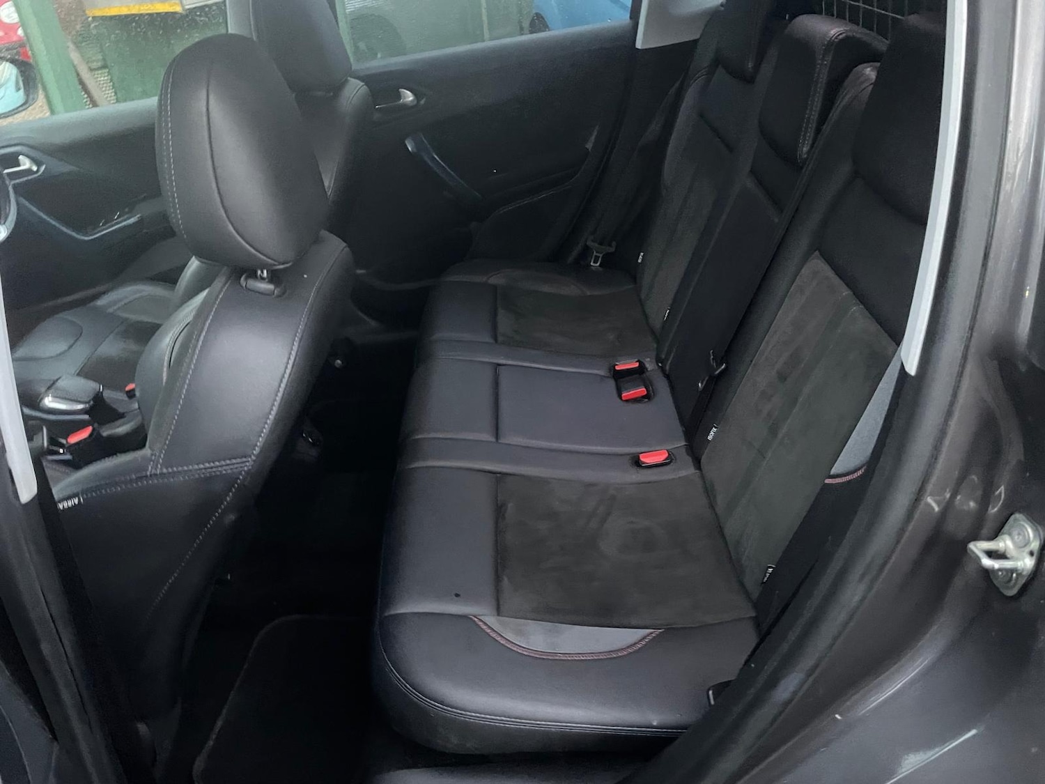 Used Peugeot 2008 2015 for sale - 76686692: Photo 18