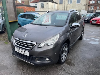 Used Peugeot 2008 2015 for sale - 76686692: Photo